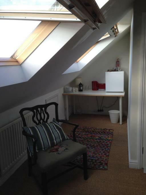 Fishponds Retreat Homestay Бристол Екстериор снимка