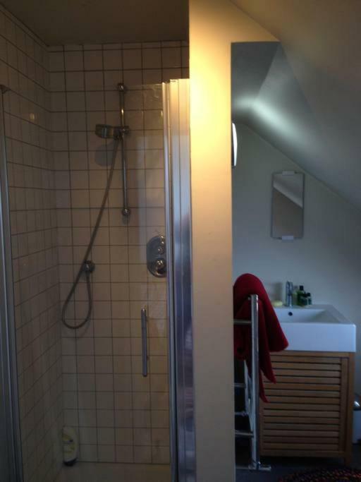 Fishponds Retreat Homestay Бристол Екстериор снимка